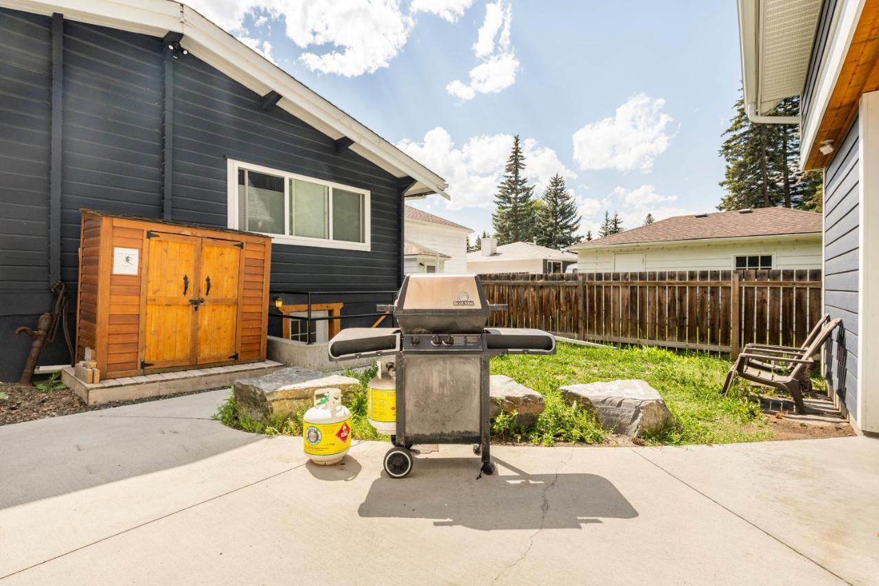 Cougar Street Mountain Rental Banff Exterior photo