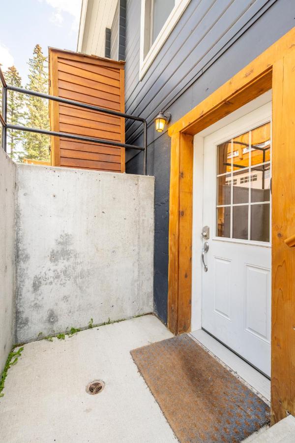 Cougar Street Mountain Rental Banff Exterior photo